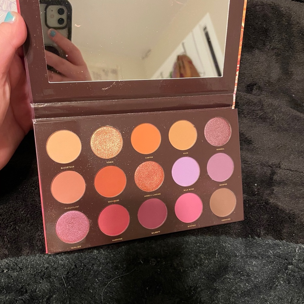 Zion pressed pigment palette